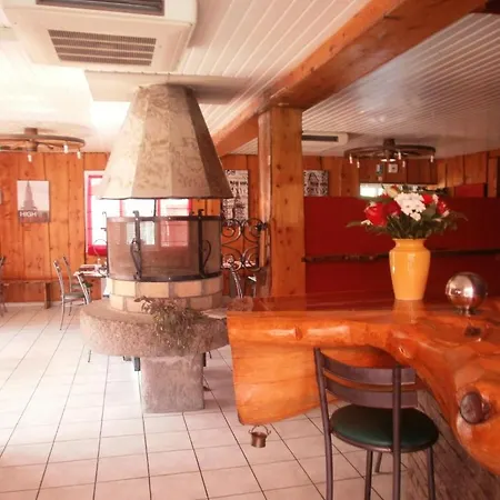 Restaurant Lancheton Ξενοδοχείο Saint-Julien-Mont-Denis